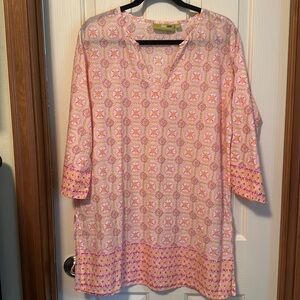 Rock, Paper , Flower Long print tunic, size Large vacay ready, White Lotus Style